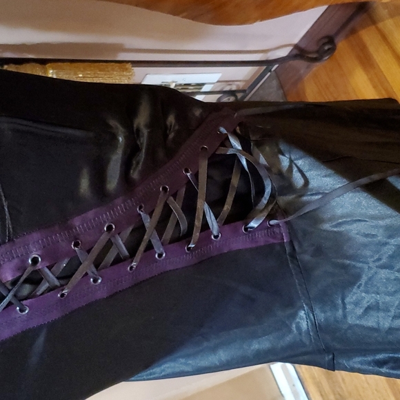 Lip Service Satin Persuasions Dream Date Skirt Lace .beautifully gothic ! NWOT - Picture 3 of 7